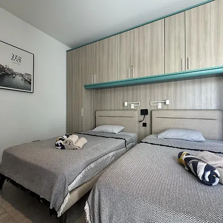 Bugibba Luxe Pool Penthouse Apartament