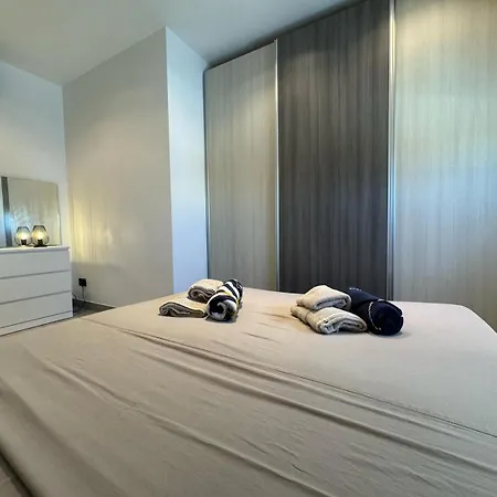 Bugibba Luxe Pool Penthouse * Сент-Полс-Бей