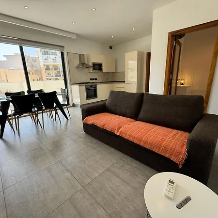 Апартаменты Bugibba Luxe Pool Penthouse