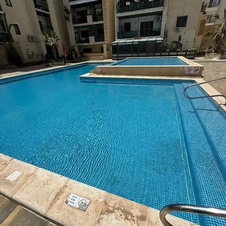 Апартаменты Bugibba Luxe Pool Penthouse *